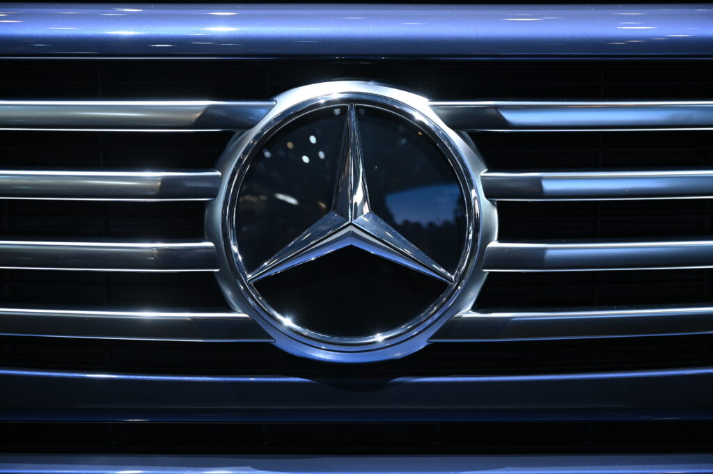 Mercedes-Benz riscă să nu-și mai poată vinde mașinile &icirc;n SUA din cauza unor acționari din China