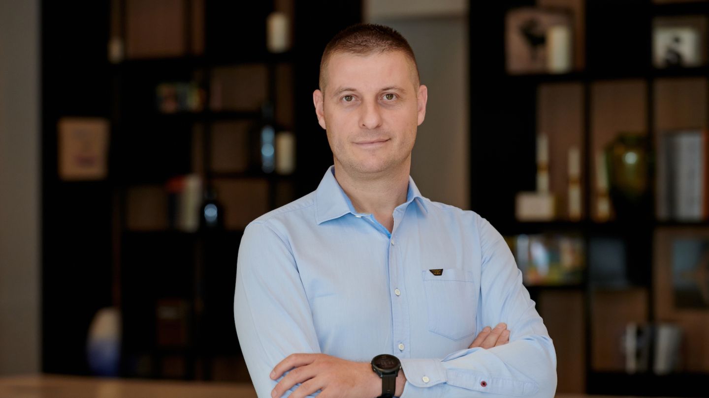 MerchantPro Compass: Piața de e-Commerce stagnează &icirc;n primele șase luni din 2026. Unele categorii cresc cu 42%, altele scad cu 20%