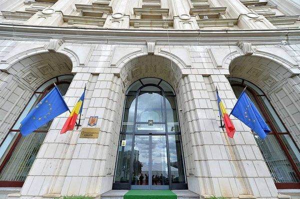 MF: Deficitul bugetar s-a redus la 2% din PIB faţ and &atilde; de 3,64% &icirc;n anul precedent