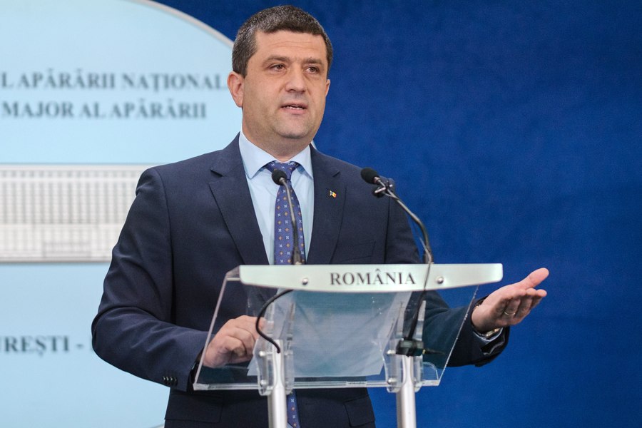 Ministrul interimar al Apărării: Drona dobor&acirc;tă vineri &icirc;n Rom&acirc;nia era de proveniență rusească. Fragmentele celorlalte două sunt analizate
