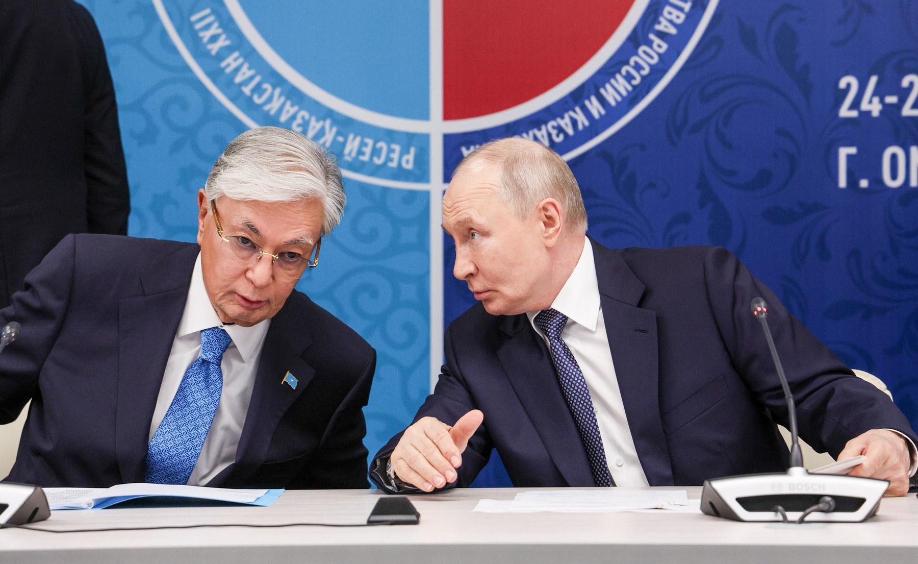 &bdquo;Momentul Omsk&rdquo;. De unde a venit curajul preşedintelui Kazahstanului de a-i spune lui Putin să &icirc;ncheie războiul din Ucraina