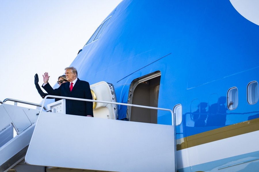 Motivul pentru care Donald Trump trimite &icirc;n hangar noul Air Force One, primit de la Qatar
