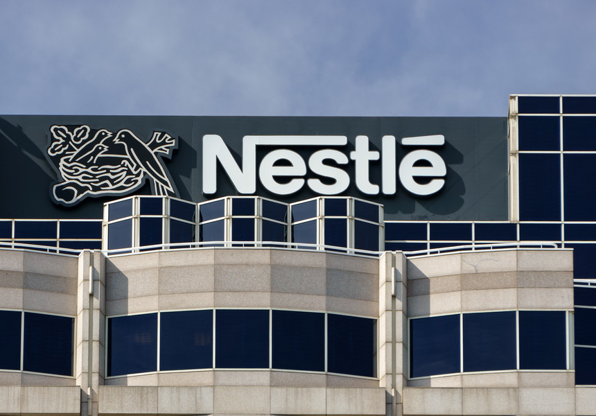 Nestl&eacute; cere reguli mai simple pentru etichetarea alimentelor &icirc;n SUA, pentru a elimina imaginea de produse cu &rdquo;ingrediente Frankenstein&rdquo;