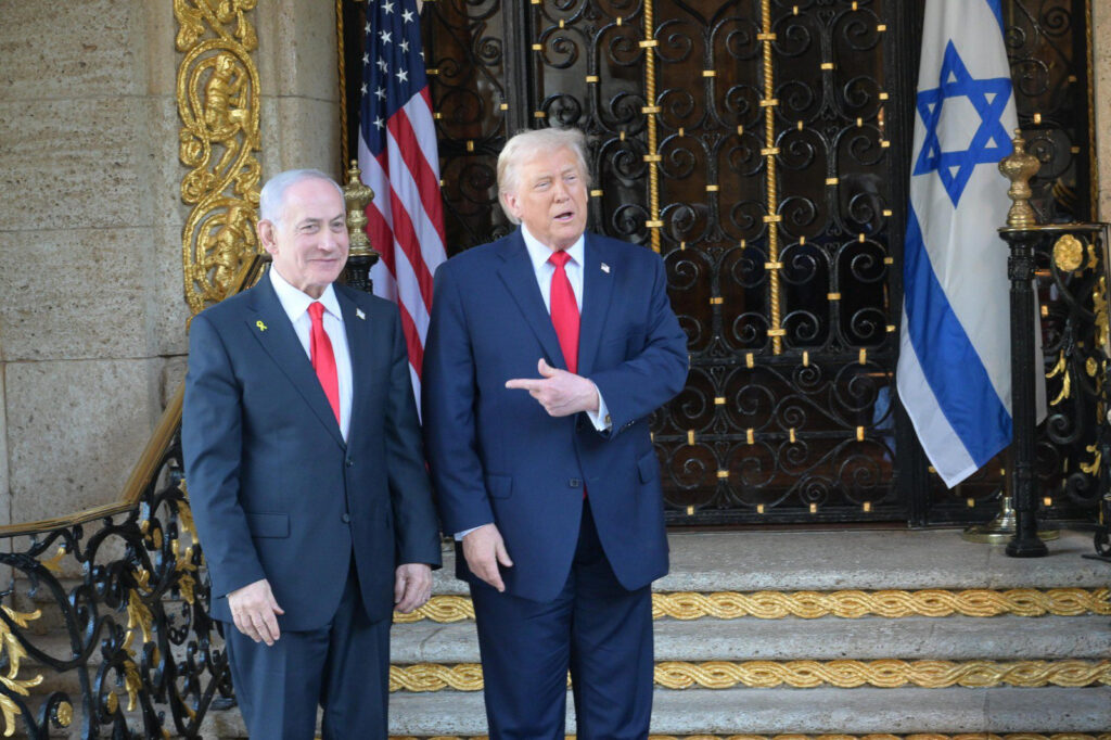 Netanyahu, &icirc;n drum spre Washington. Iranul, subiectul prioritar al discuțiilor sale cu Trump