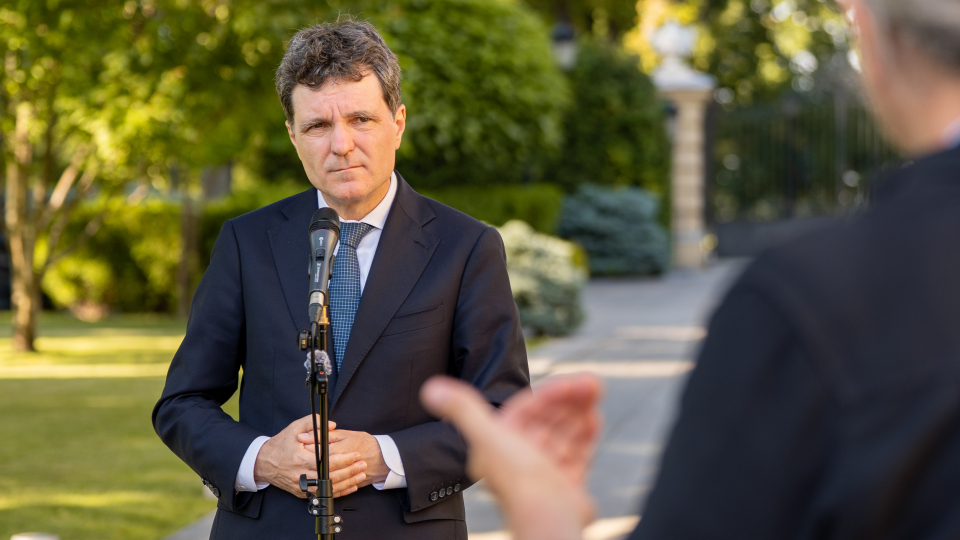 Nicușor Dan: Nava LPG Gas Lisbon a fost lovită &icirc;n afara apelor teritoriale ale Rom&acirc;niei. Instituțiile statului sunt &icirc;n alertă