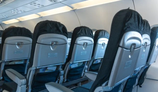 Noi reguli pentru zboruri &icirc;n UE: Bagajul de m&acirc;nă devine gratuit, iar despăgubirile se vor plăti &icirc;n 30 de zile