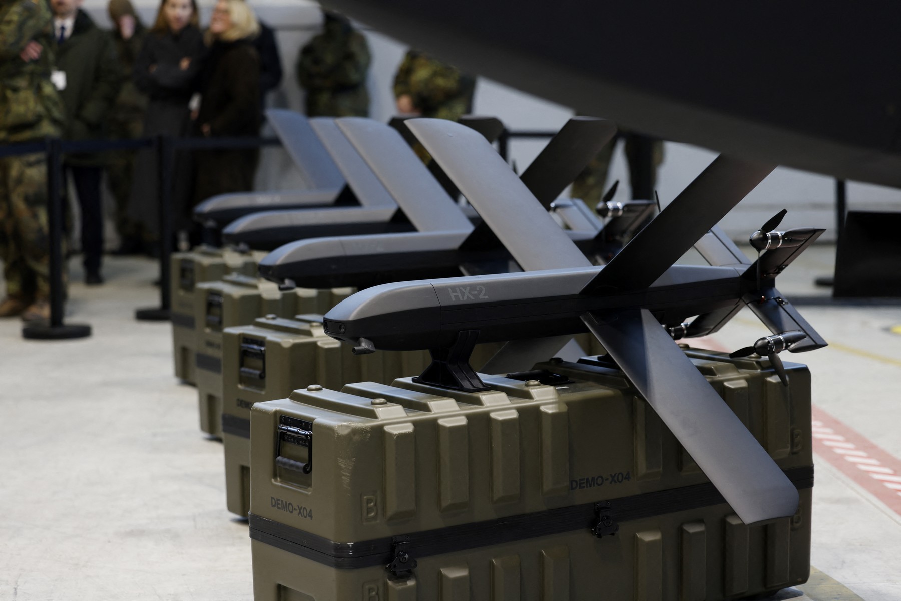 Noua cursă a &icirc;narmării. Giganții militari investesc miliarde de dolari &icirc;n startup-uri tehnologice pentru a se adapta la războiul modern
