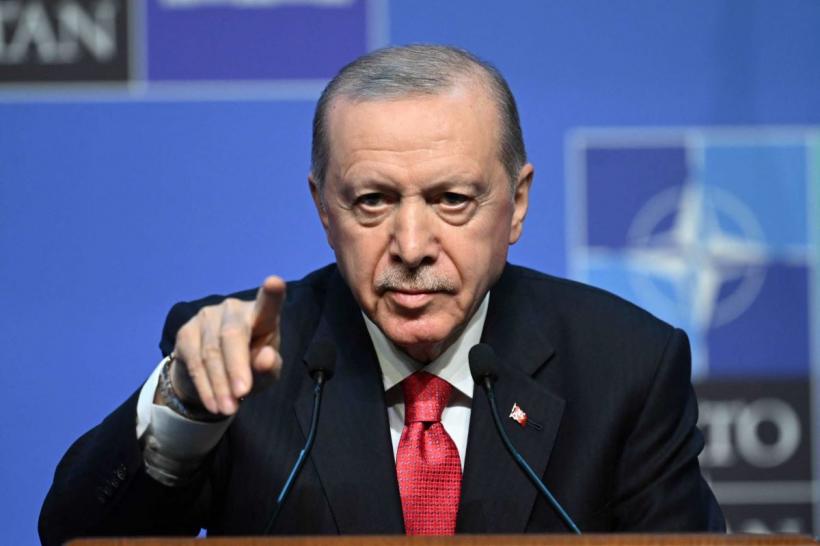 Noul pariu al lui Erdogan: Turcia &icirc;ntre NATO, Rusia și visul neo-otoman