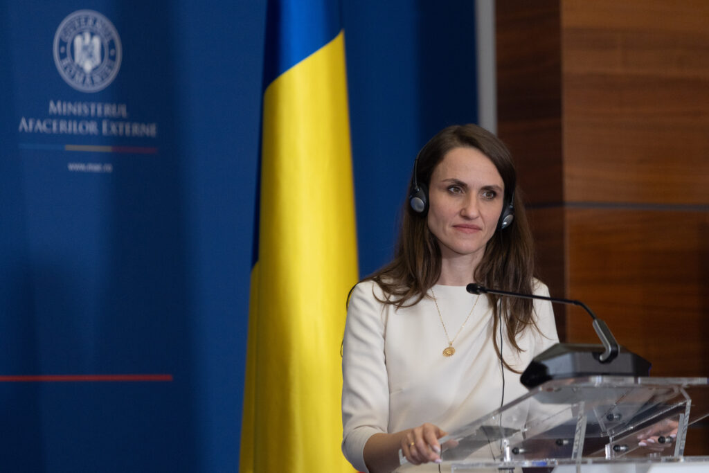 Oana Țoiu: Rom&acirc;nia susține redeschiderea Str&acirc;mtorii Ormuz, e parte din coaliția internațională