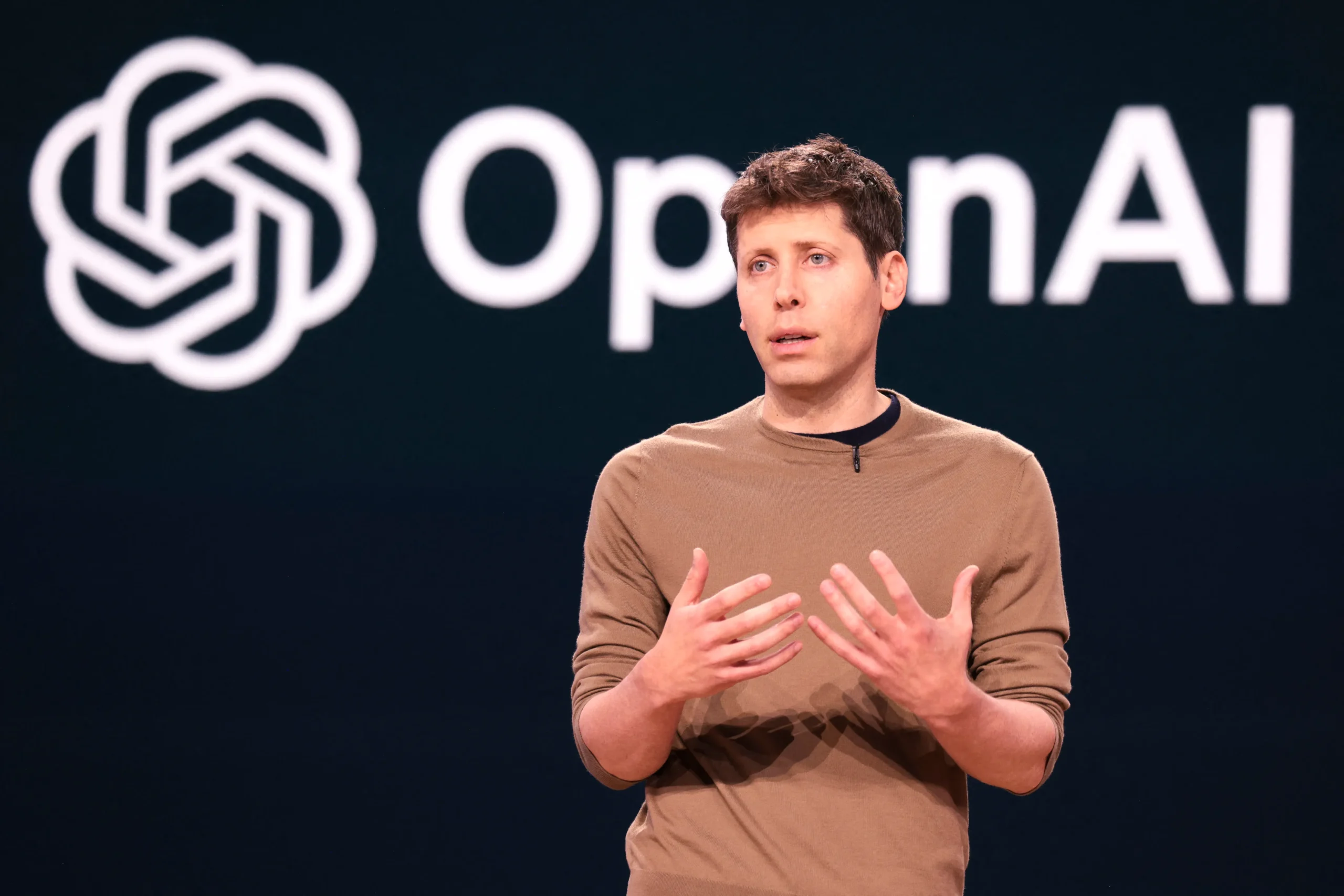 OpenAI investighează un nou incident. Agentul AI care a compromis Hugging Face ar fi vizat și o a doua companie tech