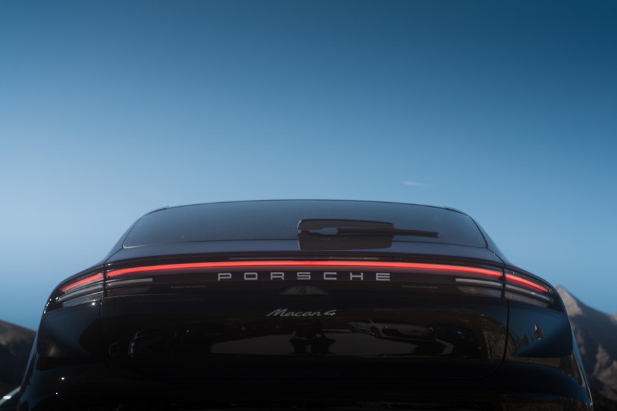 Porsche elimină &icirc;ncă 5.000 de locuri de muncă p&acirc;nă &icirc;n 2035, dar exclude concedierile colective