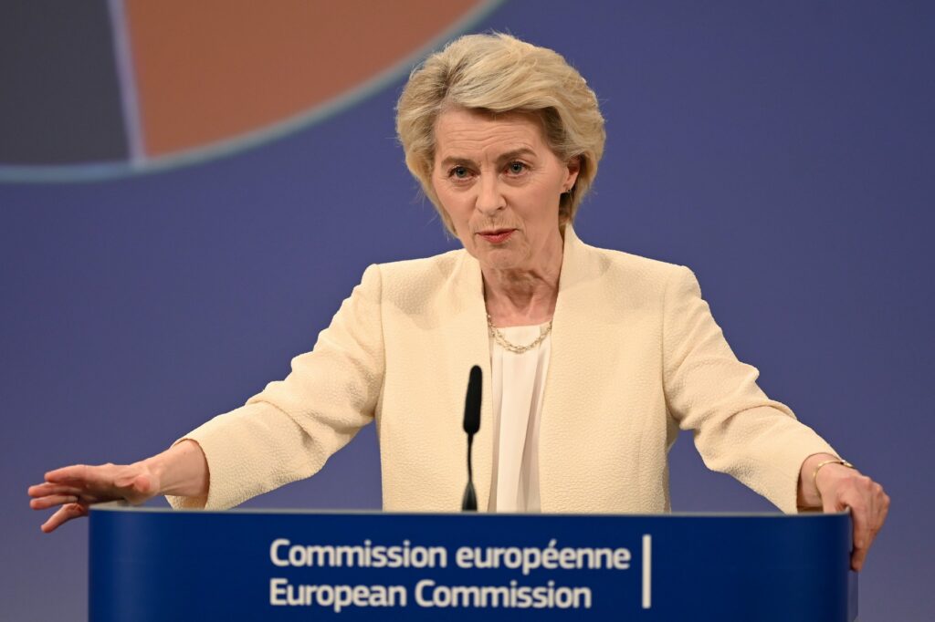 Președinta Comisiei Europene, Ursula von der Leyen, după ce o dronă a fost dobor&acirc;tă la Padina de un F-16 rom&acirc;nesc: Felicit armata rom&acirc;nă pentru răspunsul rapid și eficient, protej&acirc;nd securitatea noastră comună