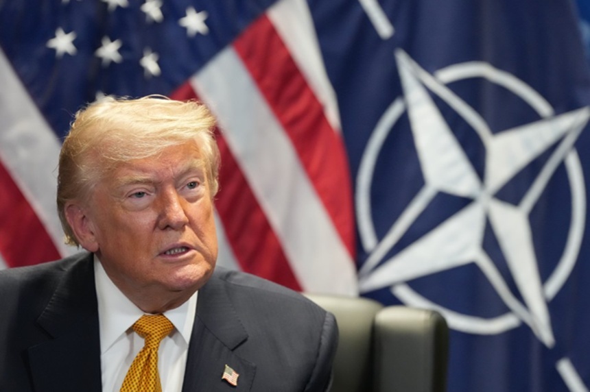 Preşedintele Donald Trump, detalii despre cele mai recente atacuri militare ale SUA &icirc;mpotriva Iranului: &Icirc;i vom lovi foarte tare &icirc;n seara aceasta şi &icirc;i vom lovi tare şi m&acirc;ine