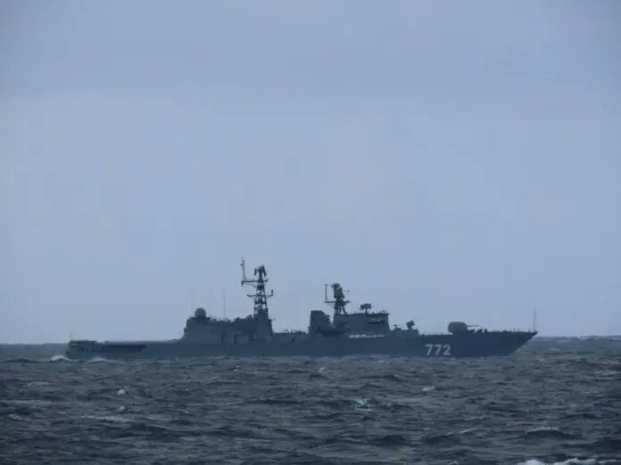 Provocare periculoasă &icirc;n Marea Nordului. O navă de război rusească a efectuat exerciții cu muniție reală l&acirc;ngă coastele Marii Britanii