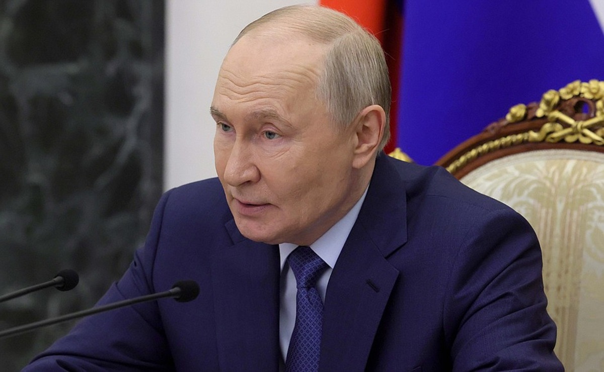 Putin dublează miza &icirc;n discursul său despre Ucraina. Susține că Rusia a fost garantul integrității țării pe care a invadat-o