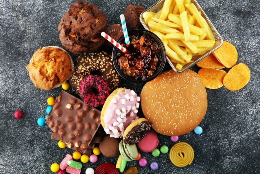 Razboiul din spatele rafturilor: Cum au blocat giganții alimentari legile de sănătate timp de decenii