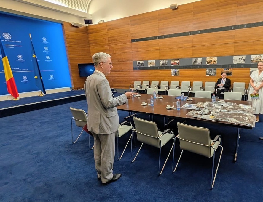 REACȚIE virulentă a Rusiei față de Rom&acirc;nia după ce un membru al ambasadei a fost declarat inacceptabil: Nu va răm&acirc;ne fără răspuns. Rusia nu a trimis și nu trimite niciodată vehicule aeriene de luptă fără pilot &icirc;mpotriva unor ținte de pe teritoriul rom&acirc;nes