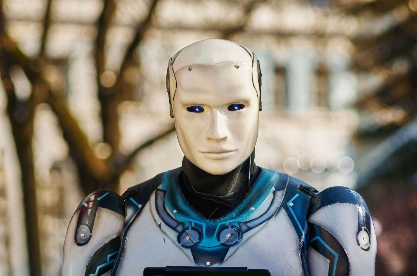 Reuters: Startup-ul lui Eric Trump colaborează cu AMD &icirc;n dezvoltarea roboţilor umanoizi pentru armată