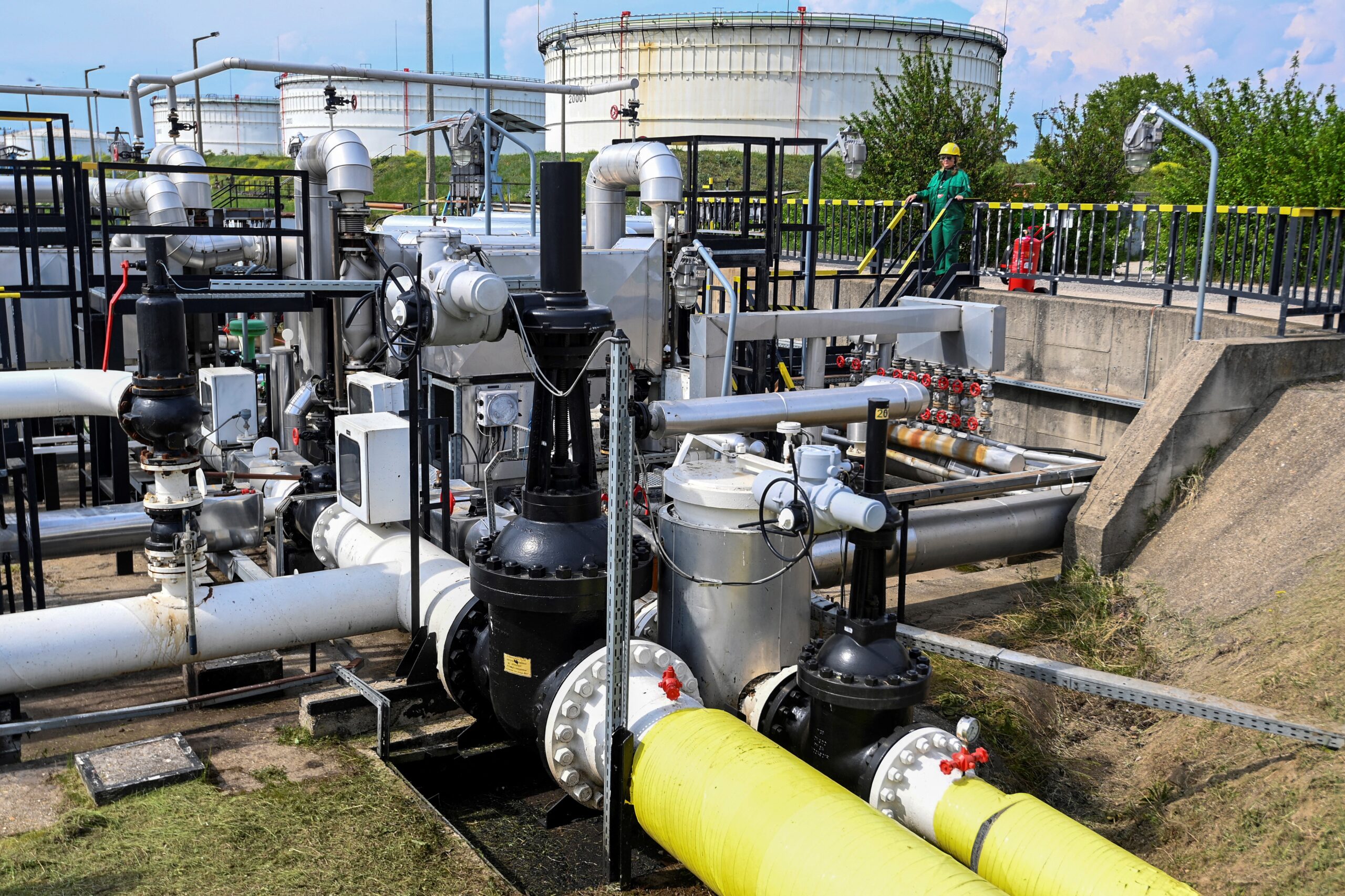 Rom&acirc;nia, dependentă de petrolul kazah: avertisment privind posibile probleme la carburanți