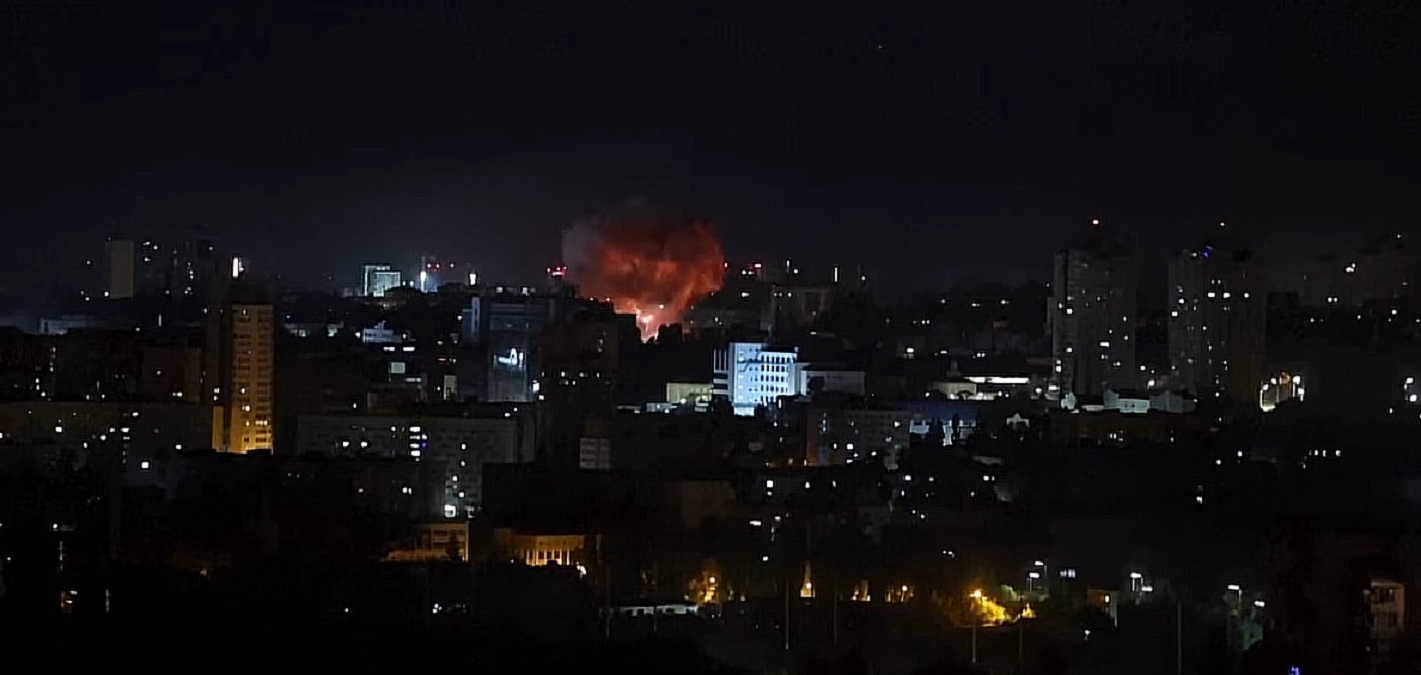 Rusia atacă Kievul cu rachete balistice. Incendii și cel puțin șapte răniți &icirc;n capitala Ucrainei