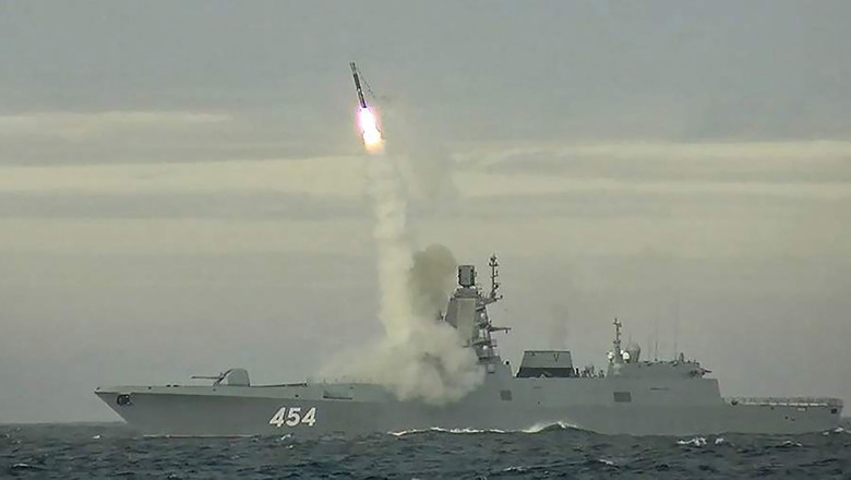 Rusia și-a pus forțele nucleare &bdquo;&icirc;n alertă maximă&rdquo;. Anunț făcut de consilierul lui Putin: &bdquo;Sunt pregătite de luptă&rdquo;
