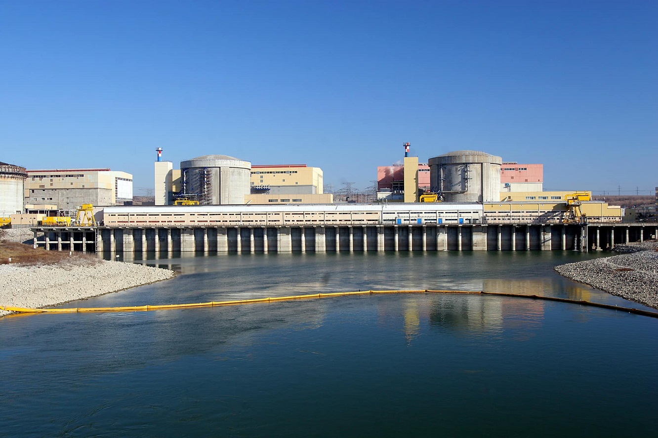 Scăderea debitului Dunării și a r&acirc;urilor interioare amenință producția de hidroenergie, producția nucleară și poate determina explozia prețurilor