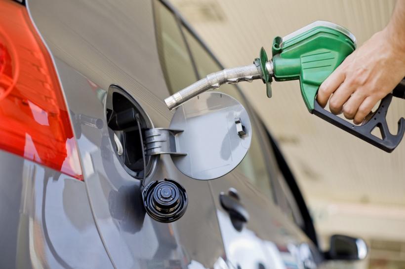 Scenariul sumbru la pompă: Motorina ar putea atinge 11,50 lei &icirc;n august