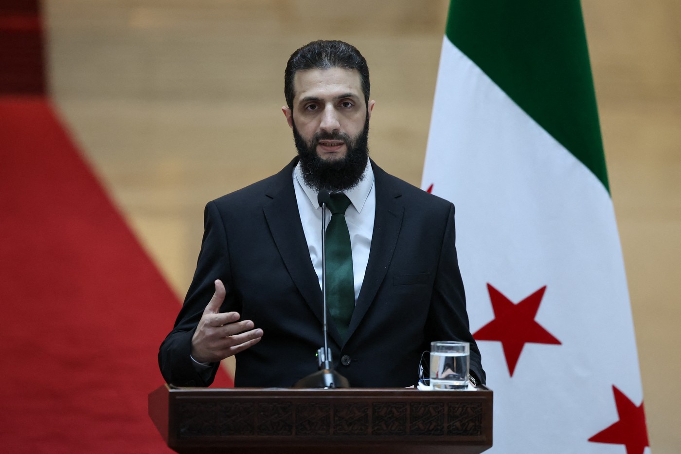Schimbare de ton la Damasc: Siria vrea un acord de securitate cu Israelul. Anunțul preşedintelui Ahmed Al-Sharaa