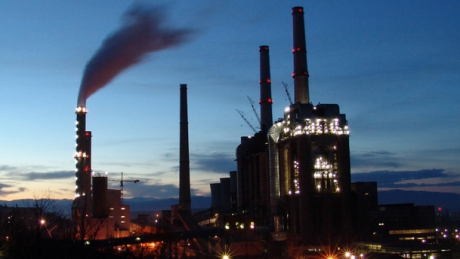 Şefă rom&acirc;ncă de la Comisia Europeană spune că Europa se poate decarboniza fără să-şi &icirc;nchidă fabricile &ndash; Declaraţiile Roxanei M&acirc;nzatu despre revizuirea sistemului european de comercializare a certificatelor de emisii (EU ETS)