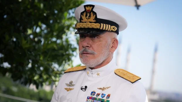 Șeful militar al NATO avertizează că Alianța este gata să provoace daune uriașe Rusiei &icirc;n cazul unui atac &icirc;n Europa