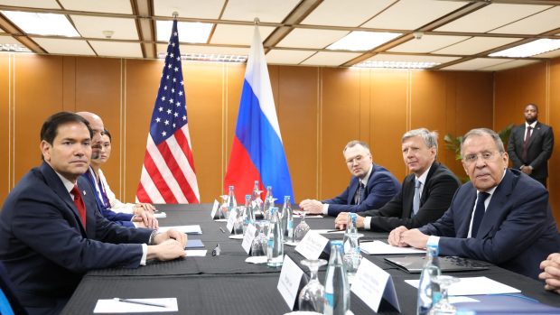 Serghei Lavrov s-a &icirc;nt&acirc;lnit cu Marco Rubio și i-a cerut ca SUA să nu mai livreze arme Ucrainei: &bdquo;Este inadmisibil&rdquo;