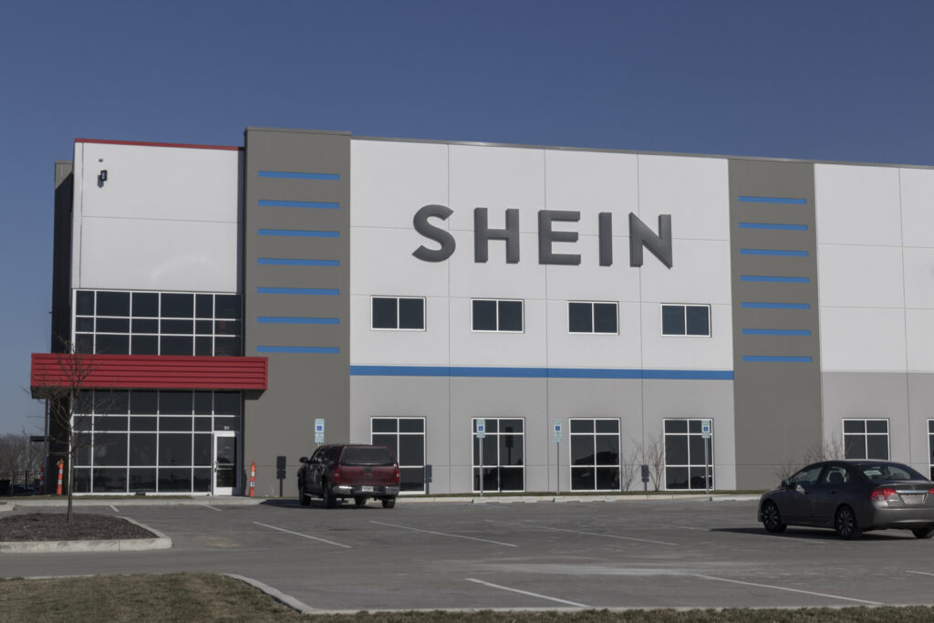 Shein, &icirc;ncă un pas pentru listarea la bursă. Retailerul online obţine aprobarea Chinei pentru a merge la Bursa de la Hong