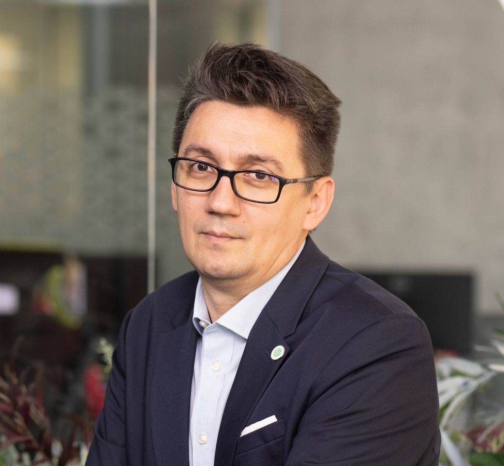 Simtel finalizeaza implementarea unuia dintre cele mai mari proiecte de stocare a energiei in baterii din Romania