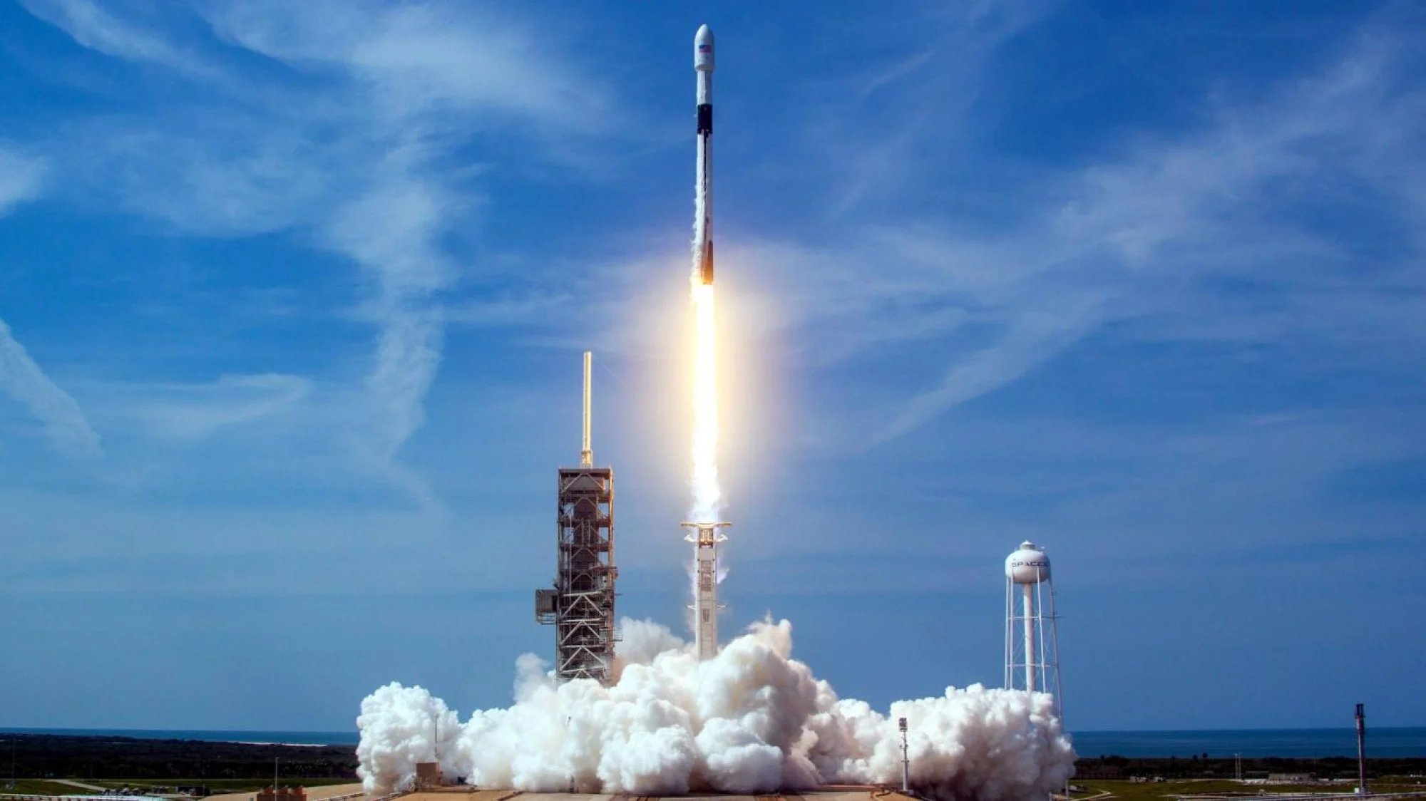 SpaceX stabilește noi recorduri cu Falcon 9 și Starlink, &icirc;n timp ce compania &icirc;ncearcă să-și revină pe bursă