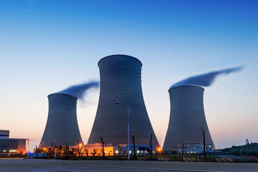 Statele Unite pregătesc instalarea a pentru reactoare nucleare plutitoare. Miza administrației Trump