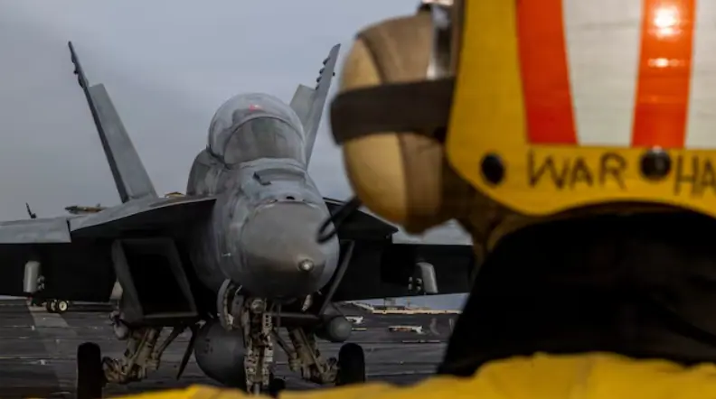 SUA au efectuat &rdquo;lovituri defensive&rdquo;, &icirc;n sudul Iranului &ndash; Marco Rubio: &bdquo;Str&acirc;mtoarea Ormuz va fi deschisă, &icirc;ntr-un fel sau altul&rdquo;. Planul SUA cu uraniul iranian