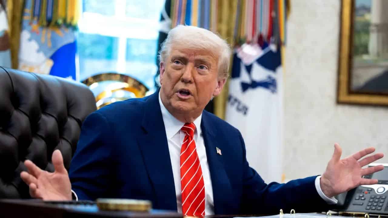 SUA intensifică atacurile asupra Iranului. Trump renunță la taxa pentru tranzitul prin Ormuz
