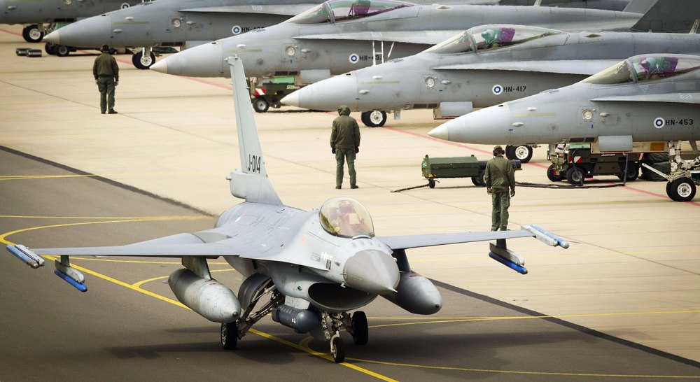 SUA intenționează să reducă substanțial aeronavele de luptă din Europa destinate operațiunilor NATO