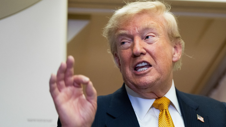 SUA intră &icirc;ntr-o nouă etapă a războiului comercial. Tarifele impuse de Donald Trump vor fi menținute, avertizează economiștii