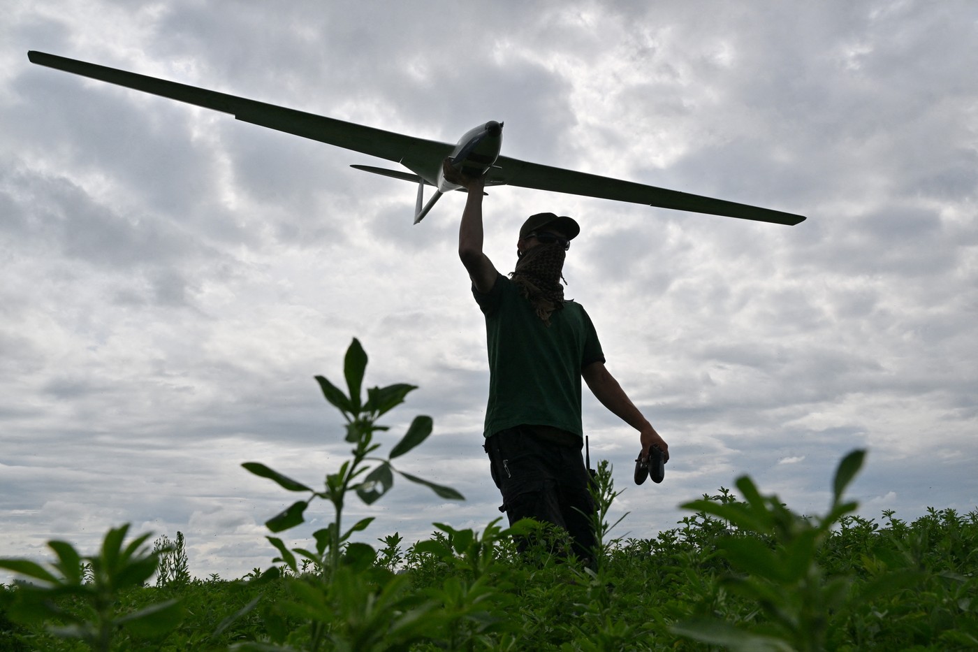 SUA recunosc decalajul față de Ucraina la producția de drone militare. Ce oprește Pentagonul să recupereze terenul