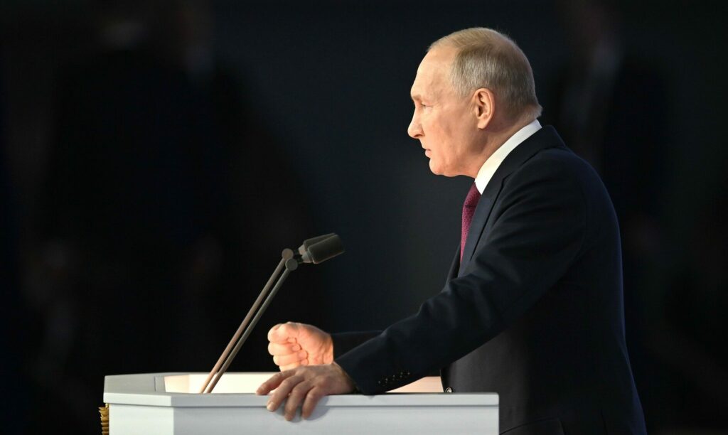 The Independent: Rusia se confruntă cu tensiuni interne&nbsp;/ Putin ia &icirc;n calcul escaladarea războiului