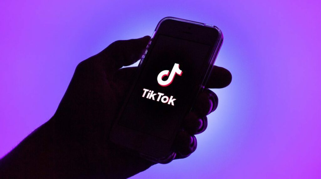 TikTok, acuzat de &icirc;ncălcarea regulilor tehnologice ale UE privind siguranța online a copiilor, declară UE