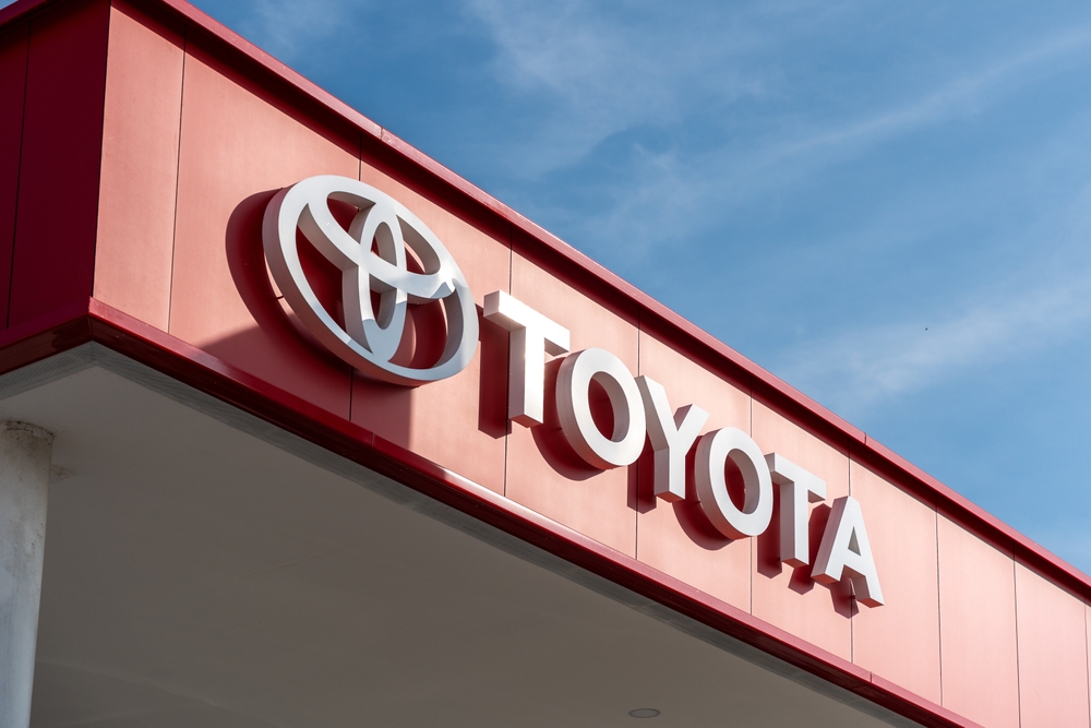 Toyota va reduce producția din cauza dificultăților generate de războiul din Orientul Mijlociu