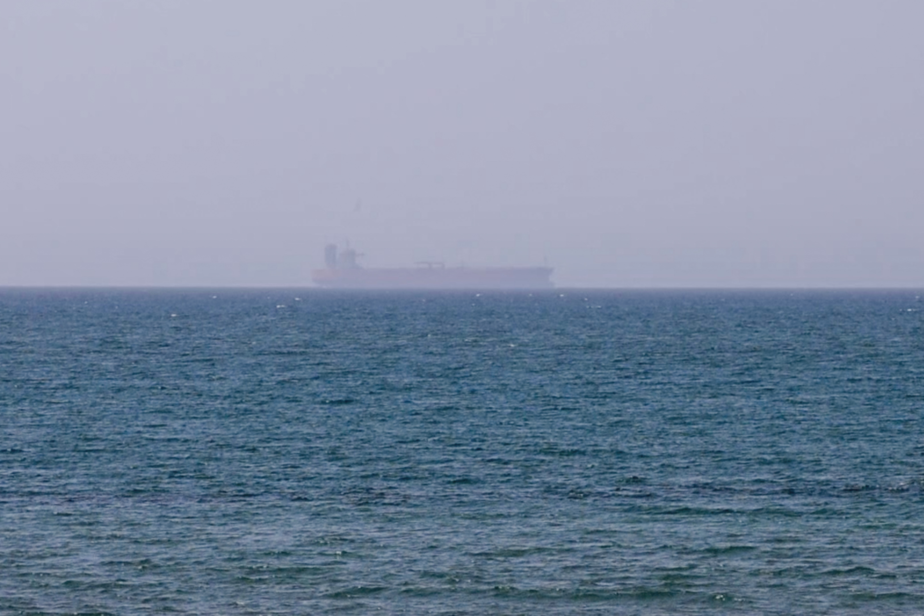 Traficul maritim în Strâmtoarea Ormuz a scăzut drastic după anunțul Iranului