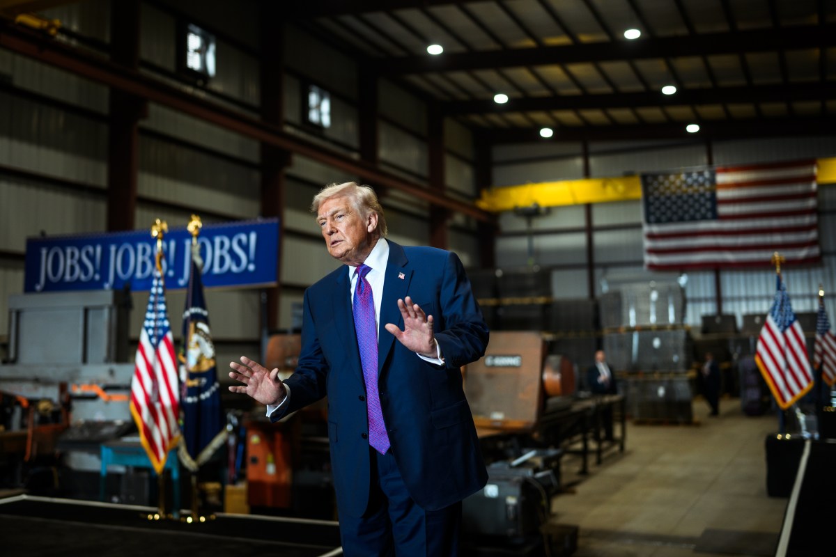 Trump a informat Congresul, &icirc;n 10 iulie, cu privire la reluarea atacurilor asupra Iranului