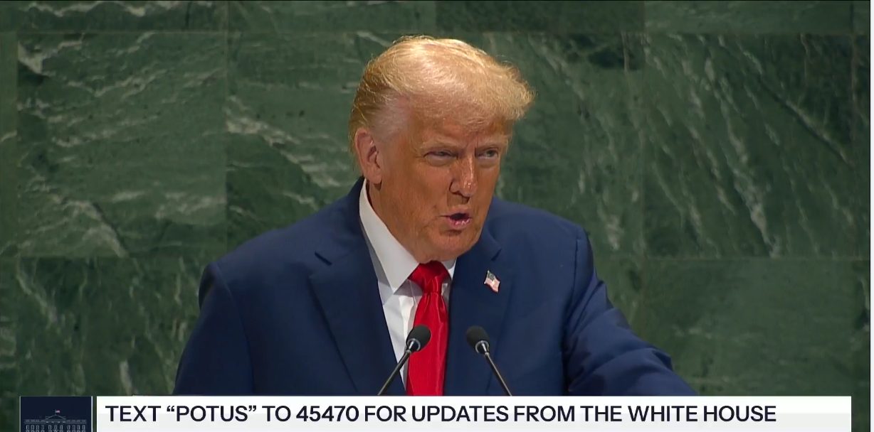 Trump afirmă că restabileşte blocada porturilor iraniene şi instaurează o taxă pentru tranzitul &icirc;n Str&acirc;mtoarea Ormuz