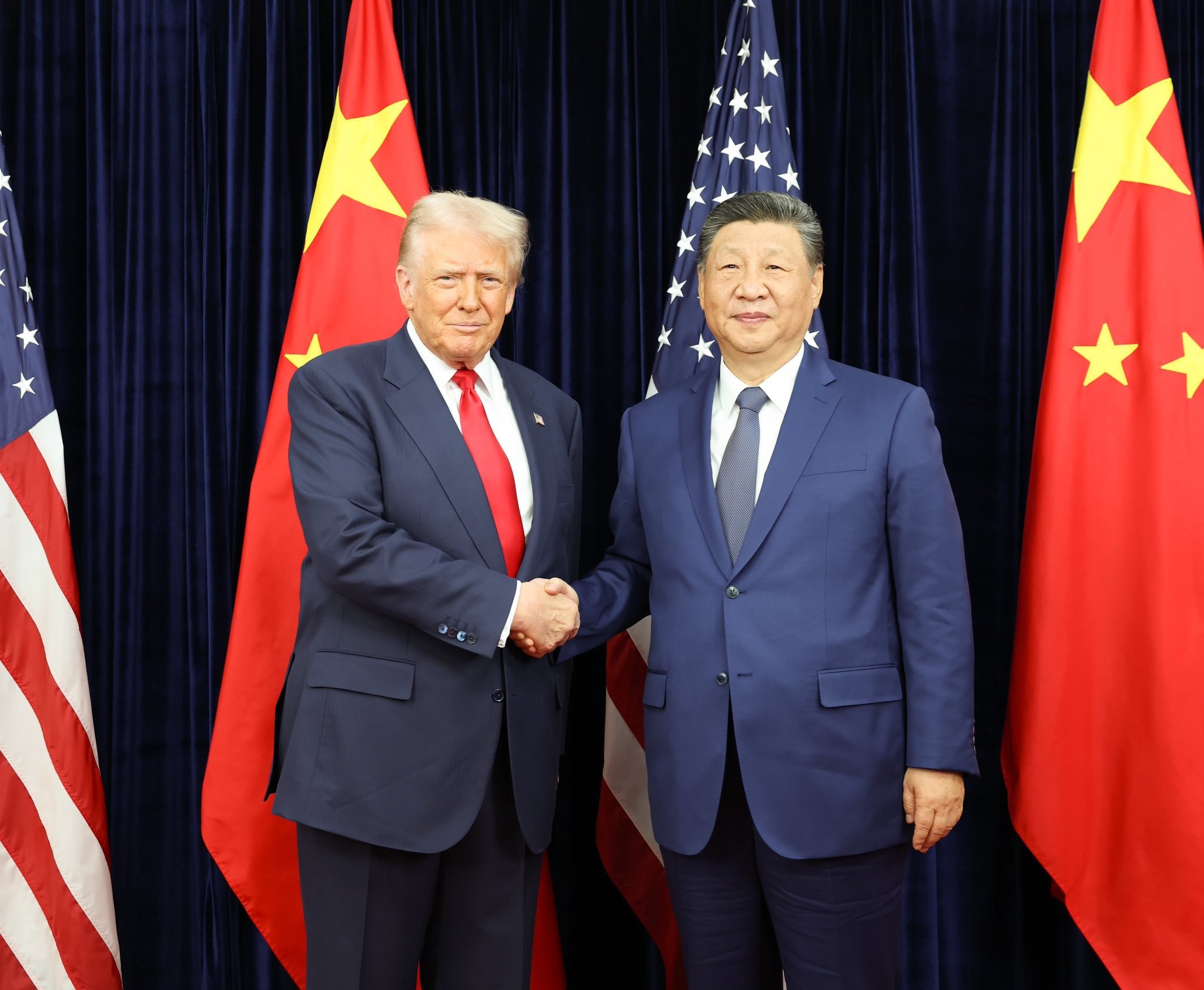 Trump anunţă că Xi Jinping vine &icirc;n vizită &icirc;n SUA la 24 septembrie