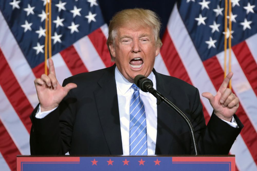 Trump anunță reluarea blocadei asupra porturilor iraniene și o taxă de 20% pentru tranzitul prin Str&acirc;mtoarea Ormuz