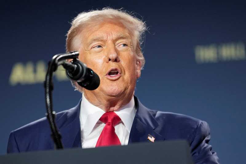 Trump anunță trimiterea a 5.000 de militari americani &icirc;n Polonia