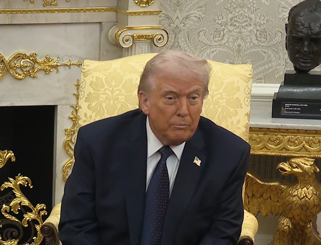 Trump declară că SUA ar putea reimpune &icirc;n cur&acirc;nd sancţiunile &icirc;mpotriva petrolului rusesc